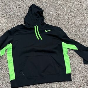 Womens Nike large therma fit hoodie